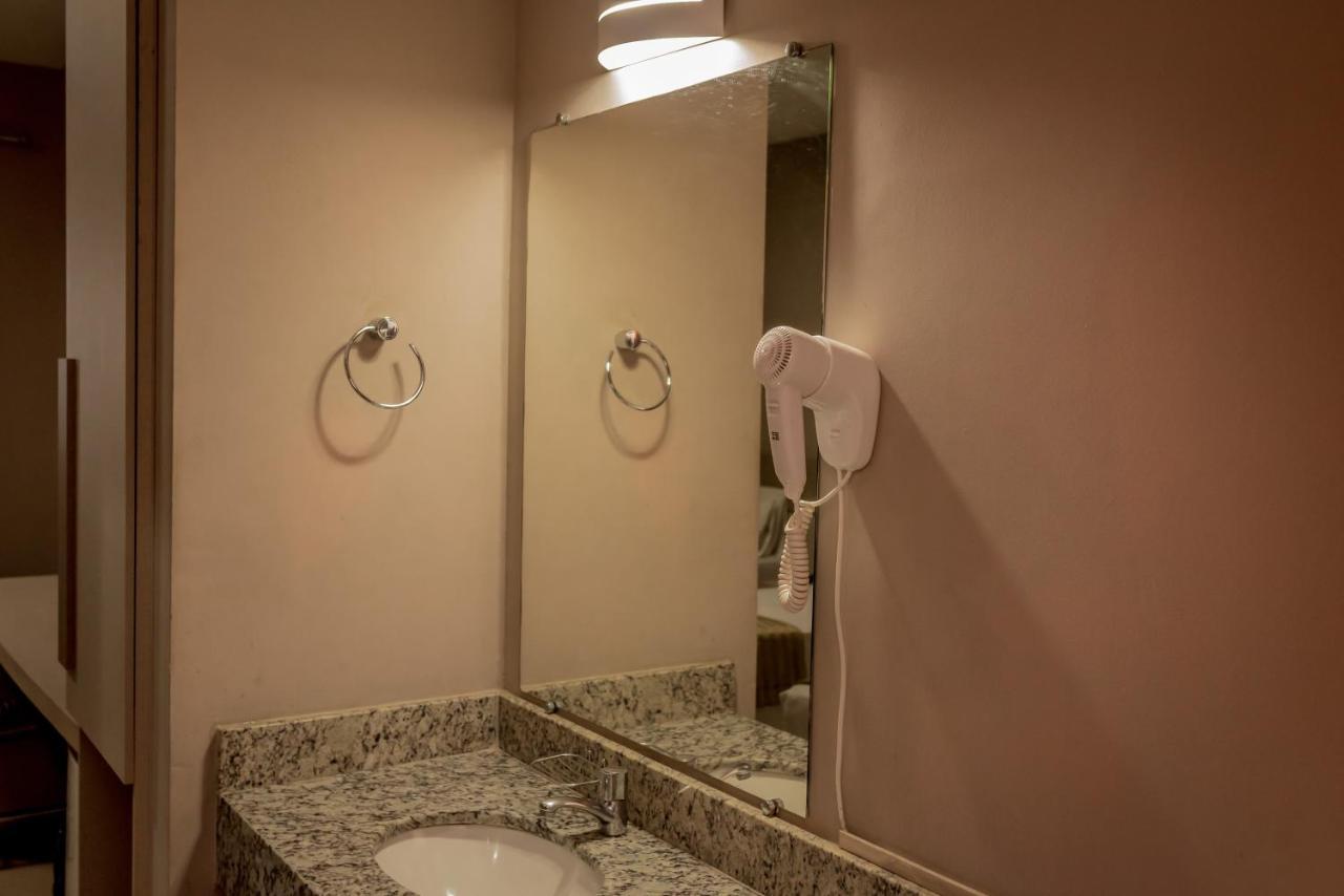 Fenix Hotel Araxá Extérieur photo